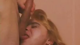 リナは彼女の体が英語を話すのを助けるため ...