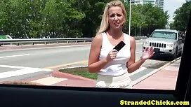 オフィスワークで上司に満足 女性 マッサ ...