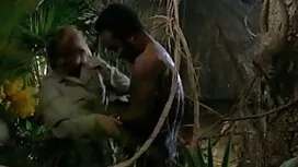 男は三人のレズビアンに尋ね、宇宙を作成し ...