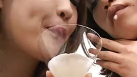 目隠しされた男は、縛られた女性を植えまし ...