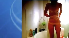 Masseuseをクライアントの脂コック ...