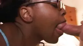 二人のカップルが自宅でグループセックスを ...