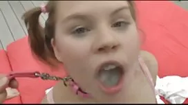 2セクシー帯遊びとともに性玩具オンステー ...