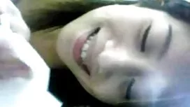 クリーニング女性なめる彼女の毛の商品は左 ...