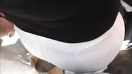 友人は歩くことを熱望しました 女 野外  ...