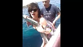 彼の先端を忘れていない黒人の喧騒は、白人 ...