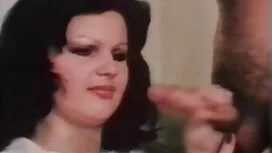 熱い性別と忙しい女性の床 エロ 動画 女 ...